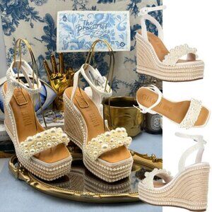 🆕 GIANNI BINI 🧿 NWOB Savanna Pearl Ornamented Platform Wedge Sandals, Sz 7
